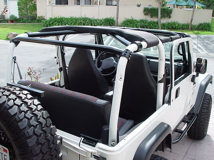 Rock Hard 4x4™ Straight Across the Rear Bar for Jeep Wrangler TJ and  Unlimited LJ 1997 - 2006 [RH-1001-B]